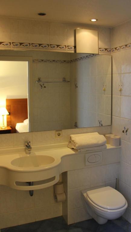 Hotel Alfa Ámsterdam Habitación foto