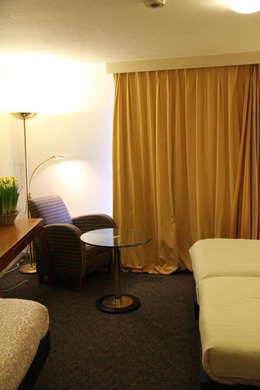 Hotel Alfa Ámsterdam Habitación foto