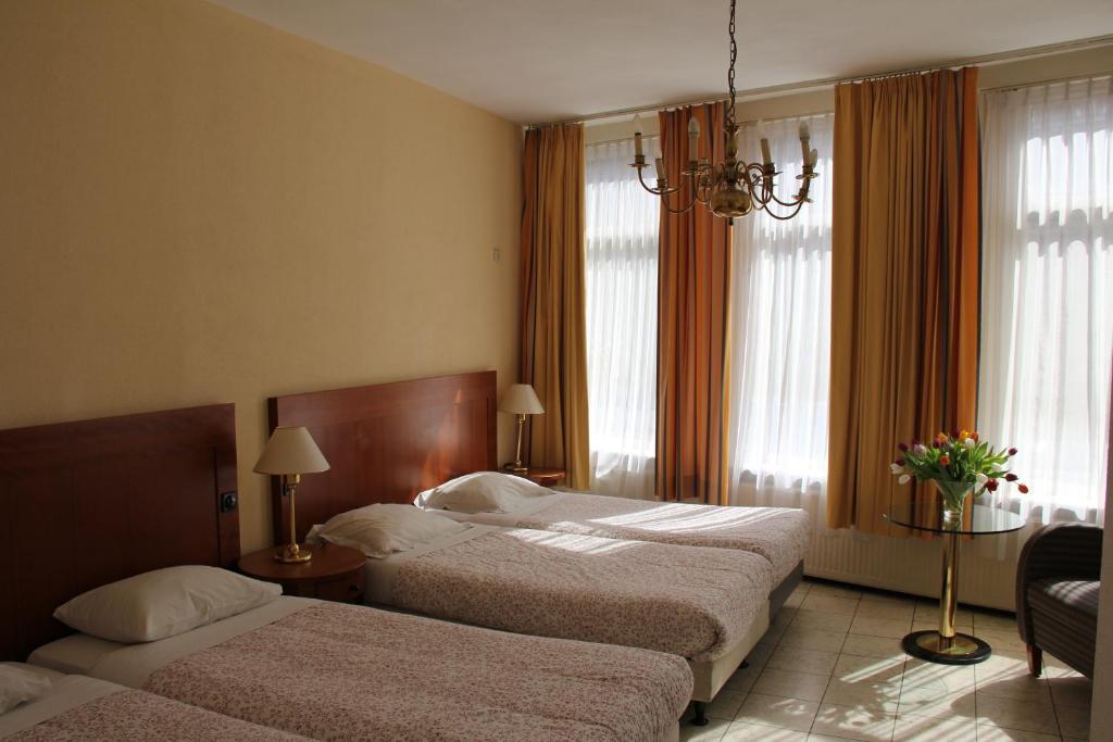Hotel Alfa Ámsterdam Habitación foto